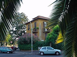 typical house in Monteverde Vecchio Monteverde1.jpg