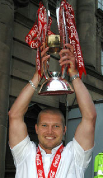 File:League Cup Trophy.png - Wikipedia