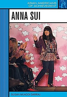 Anna Sui (2009 kitob) .jpg