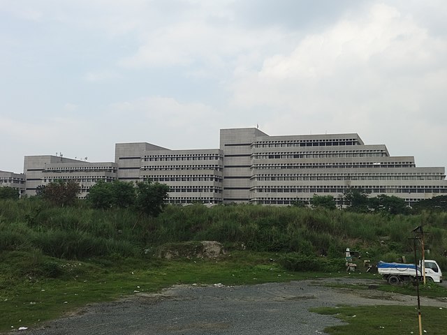 Image: GSIS Building (Pasay; 12 13 2020)