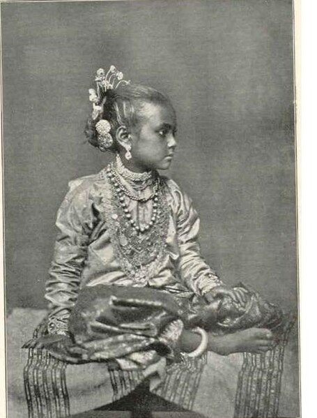 File:Tamil girl 1907.JPG