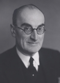 Geoffrey Hutchinson, Baron Ilford British politician