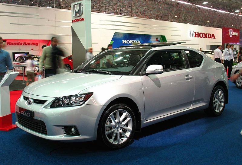 File:Toyota Zelas 2011.jpg