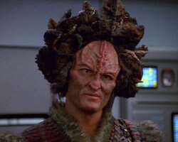 Anthony De Longis as Jal Culluh, the primary Kazon character featured on Star Trek: Voyager