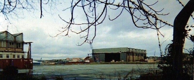 File:Pembroke hanger.jpg