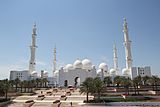 Sheikh Zayed Mosque in Abu Dhabi.jpg