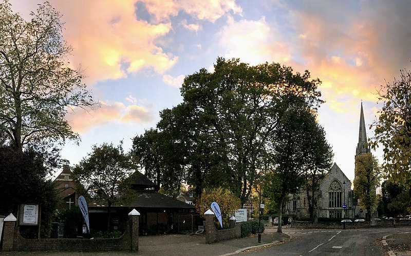 File:St Stephen's Church and Centre.jpg