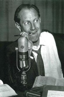 Хейдн Шерли 1950 ж. Microphone.jpg