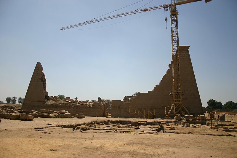 File:Ninth Pylon at Karnak.jpg