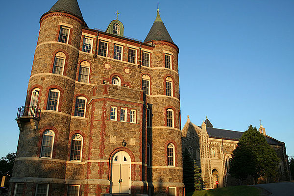 St. John's Hall viewed from Lake Street