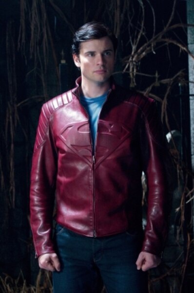 Clark's costume in season ten reflects his outfit in the first eight seasons, but with a leather jacket and an additional embossed Superman shield.