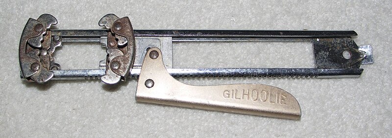 Vintage GILHOOLIE-style Adjustable Long Metal Ratchet Jar Bottle Opener *  USA 7