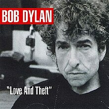 Фотография лица Дилана в оттенках серого с текстом «БОБ ДИЛАН» вверху слева.