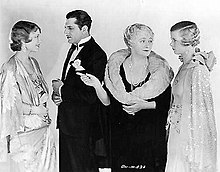 Minna Gombell, Warner Baxter, Cecilia Loftus und Joan Bennett bei Doctors 'Wives.