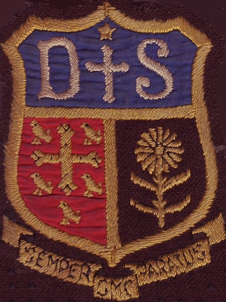 St. Mary's College blazer badge