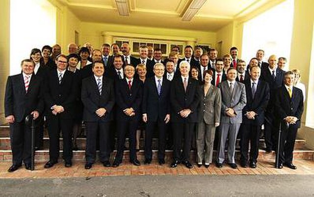 Governor-General Michael Jeffery with first arrangement of newly appointed ministers to the Rudd ministry