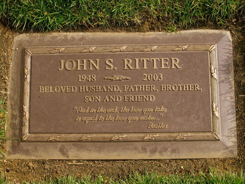 File:Ritter grave.JPG