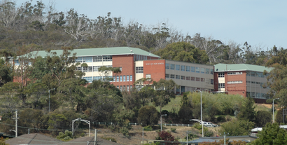 How to get to Rose Bay High School with public transport- About the place