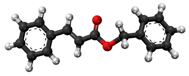 Dosiero:Benzyl cinnamate 3D.png