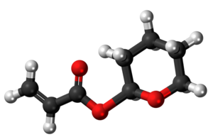 Tetrahidropiranila akrilato
