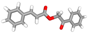 Fenacila cinamato