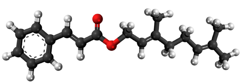 Dosiero:Geranyl cinnamate 3D.png