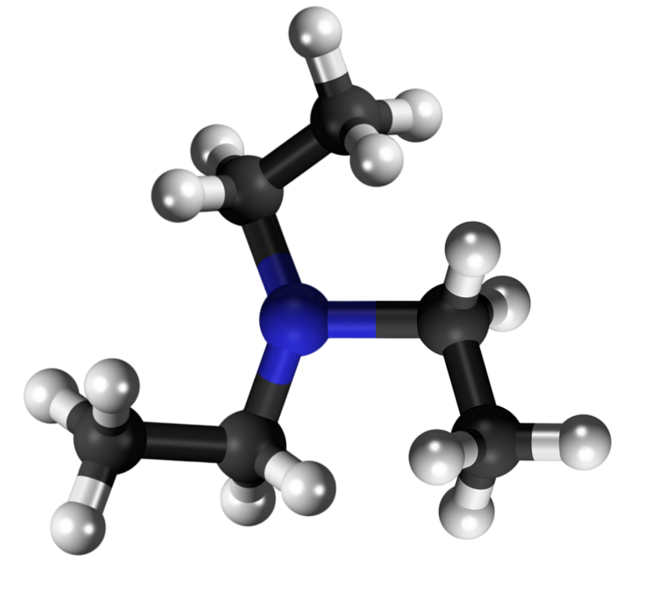 Dosiero:Triethylamine 3D.png