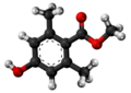 Metila 4-Hidrokso-2,6-dubenzoato