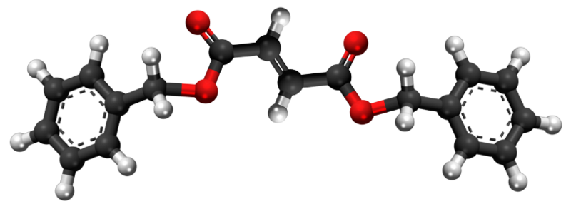 Dosiero:Dibenzyl fumarate 3D.png