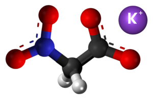 Kalia nitroacetato