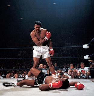 پرونده:MuhammadAli-Vs-SonnyListon-By-NeilLeifer1.jpg