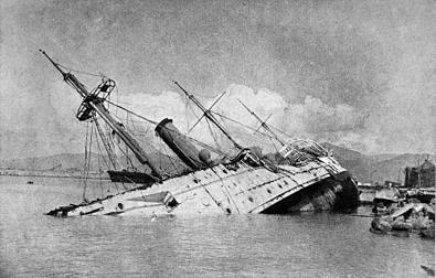 پرونده:HMS Phoenix (1895) sunk at Hong Kong.jpg