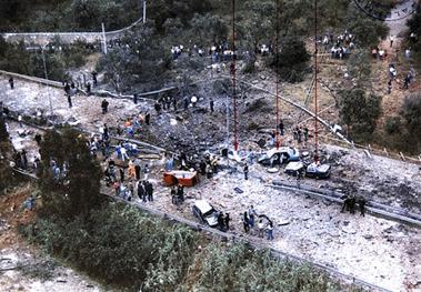 پرونده:Capaci massacre.jpg