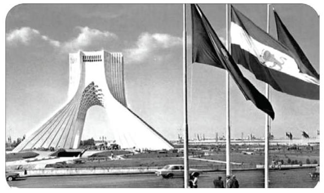 پرونده:Old Azadi Tower.JPG