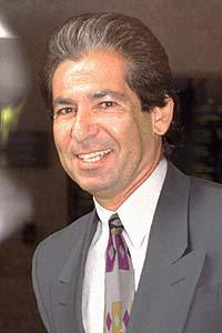 پرونده:Robert Kardashian Sr.jpg