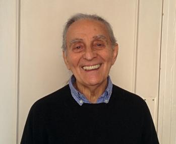 پرونده:Nicholas Amer, photographed in January 2014.jpg