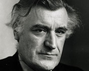 پرونده:Ted Hughes.jpeg