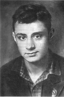ادوارد آسادوف در اواخر دهه ۱۹۳۰