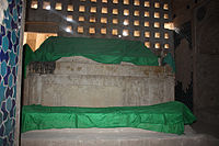 سنگ مزار پیر بکران و محمد شاه نقاش