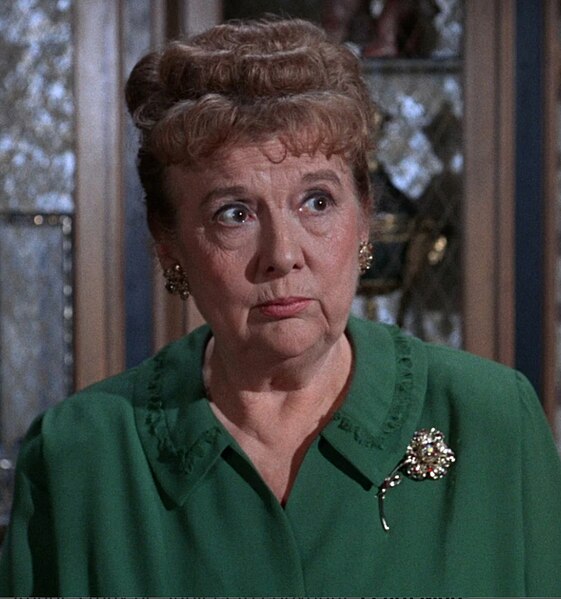 پرونده:Madge Blake in Batman 1966.jpg