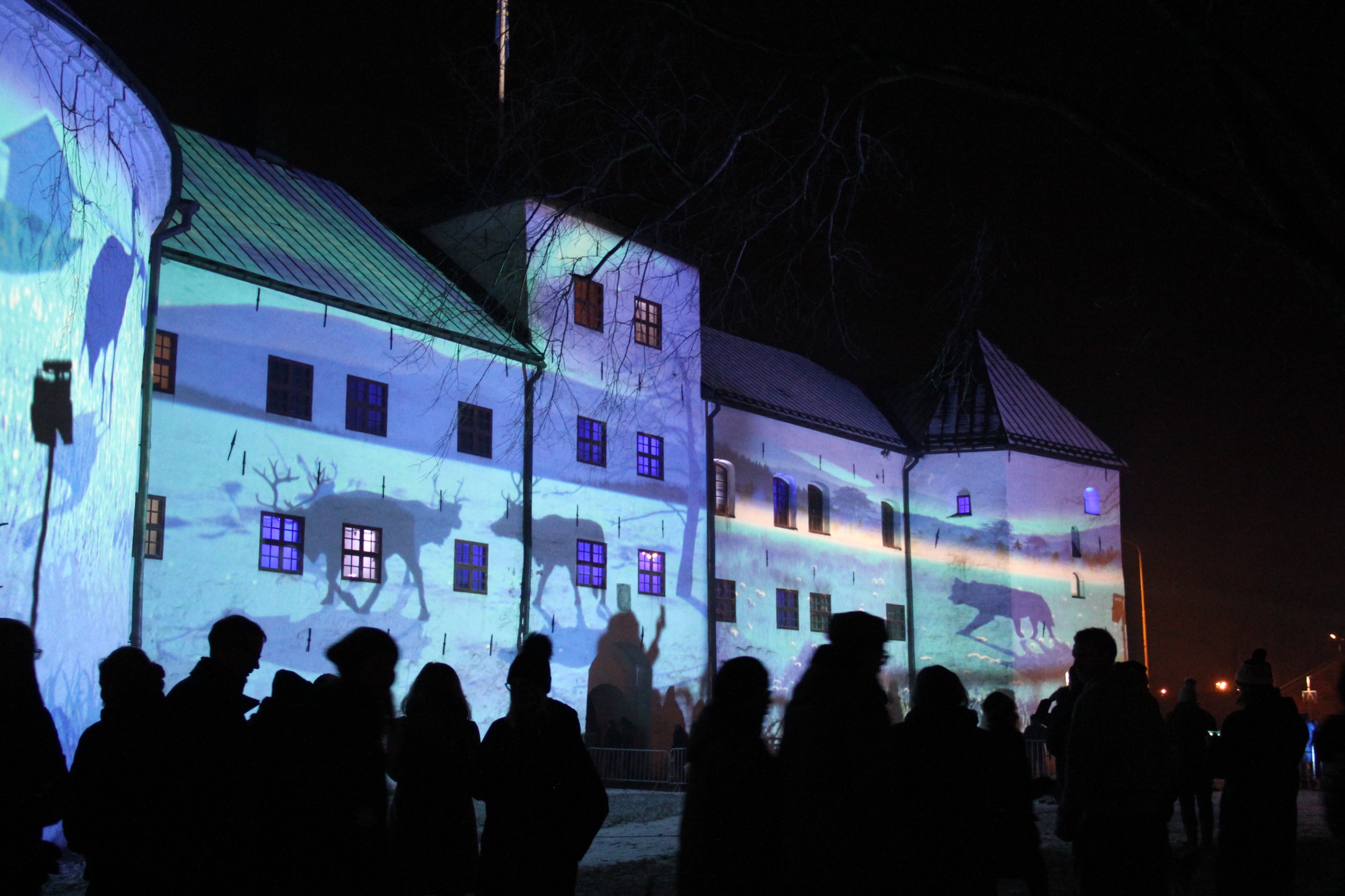 Tiedosto:Kari Kola Luminous Finland 100 Turun linna 2017  – Wikipedia