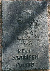 Veli Saarisen muistomerkki, 2002, Virolahti.