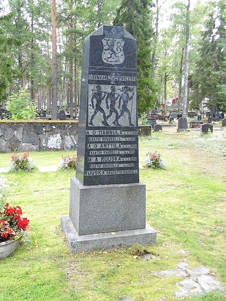 Tiedosto:Lestijärvi 1918 muistomerkki 1.jpg