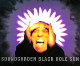 Singlen ”Black Hole Sun” kansikuva