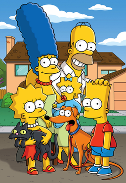 Simpsonin perhe: takarivissä Marge ja Homer, eturivissä vasemmalta lapset Lisa, Maggie ja Bart Simpson sekä perheen lemmikit Lumipallo II ja Pukin pikku apuri. Taustalla heidän kotinsa 742 Evergreen Terrace.