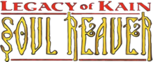 Le logo de Legacy of Kain: Soul Reaver écrit sur deux lignes. Legacy of Kain écrit et souligné en rouge puis en dessous Soul Reaver écrit en jaune et souligné en rouge.
