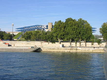 Vue du palais omnisports de Paris-Bercy