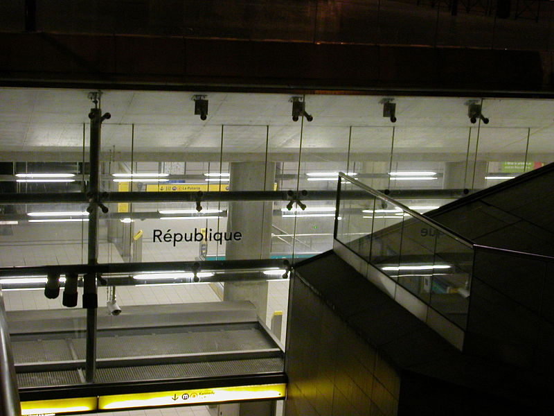 Fichier:Metro Rennes Station République.jpg