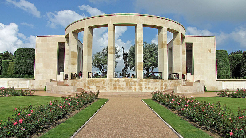 Fichier:Cimetière américain de Colleville-sur-Mer (1).jpg