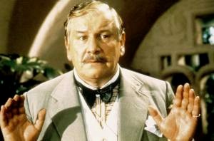 Ofbyld:Ustinov is Poirot.jpg